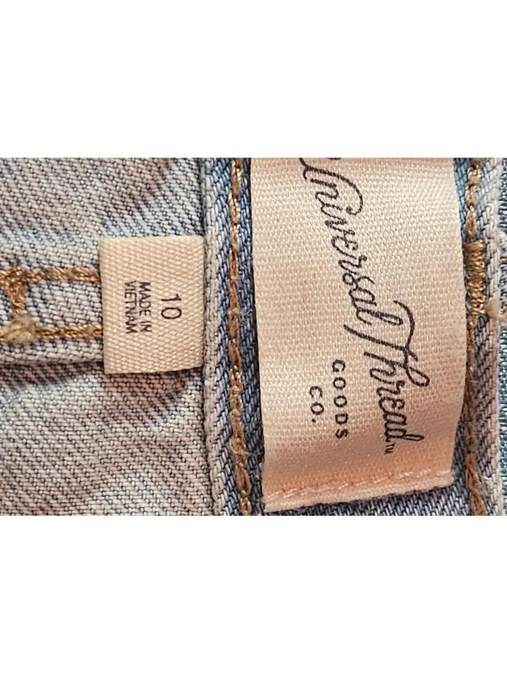 NWT Universal Thread Baggy Shorts Size 10
